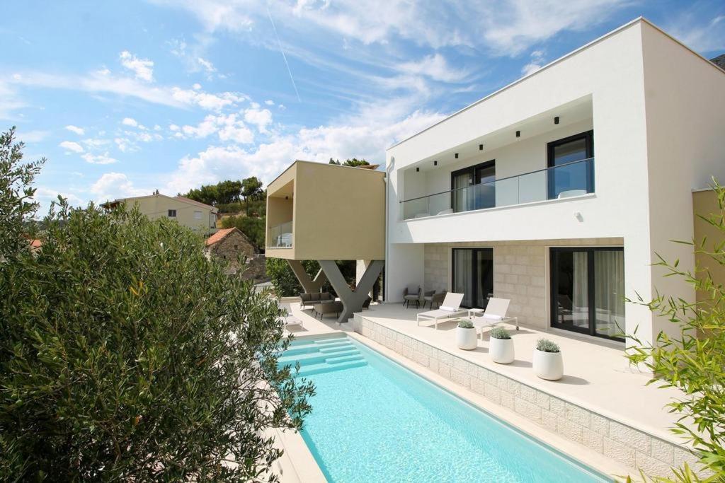 Villa Olive Grove Duce Bagian luar foto